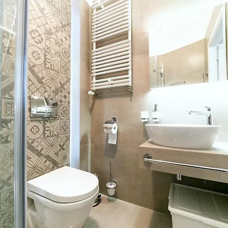 Wrona | Wrona Krakkó