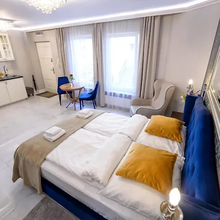 Wrona De Luxe Apartman *