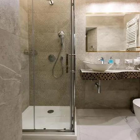 Wrona De Luxe Apartman *